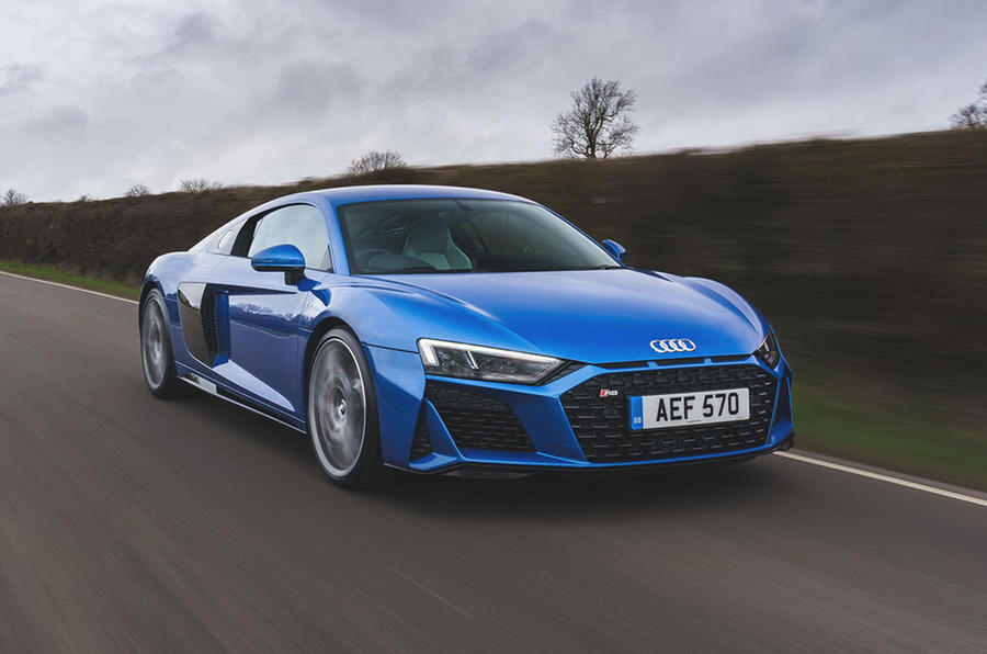 3 Audi r8 2019 tracking front