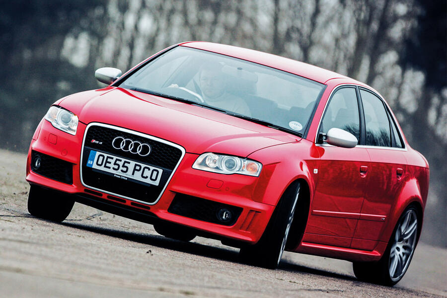 3 Audi rs4 hero front