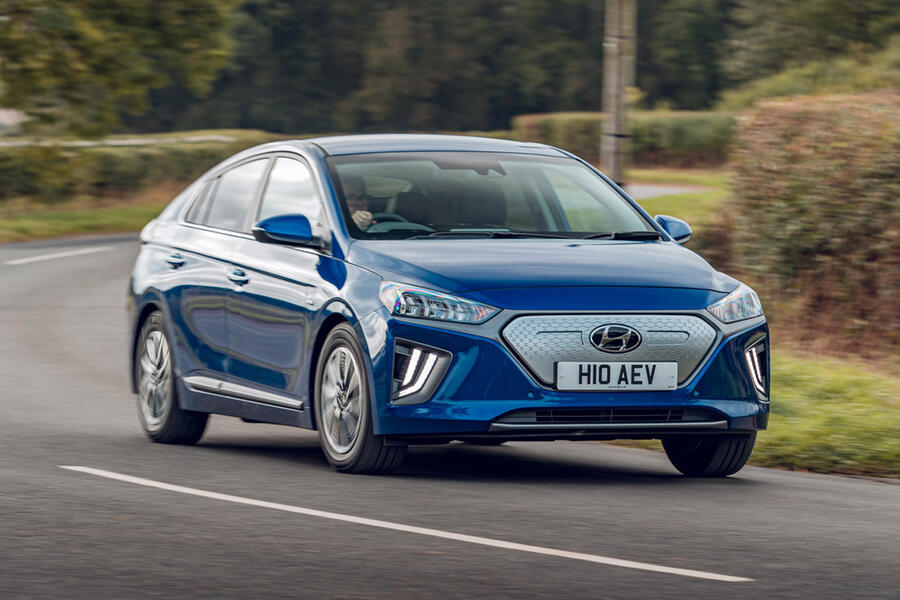 35 Hyundai ioniq electric hero front