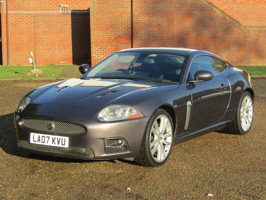 4 Jaguar xkr static front