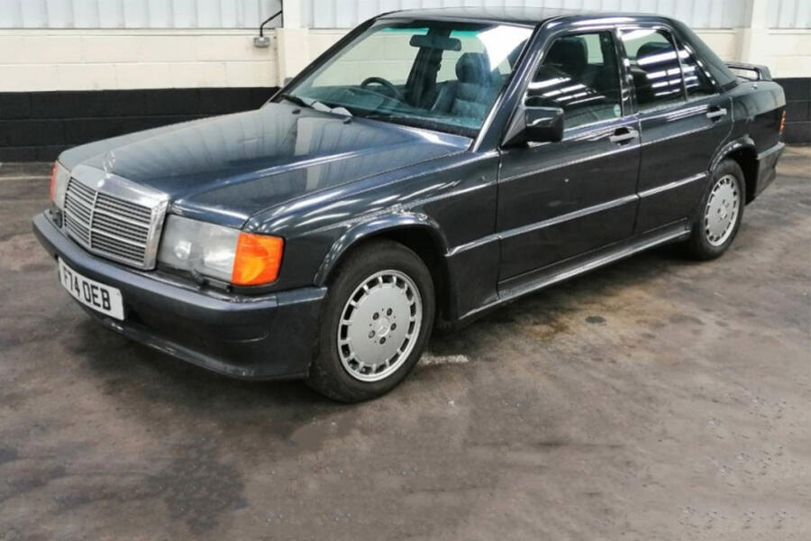 4 Mercedes 190e stationary front