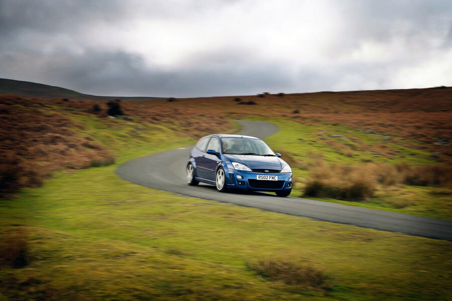 44 Ford focus rs mk1 tracking front