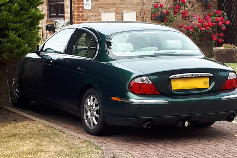 6 Jaguar s type static rear