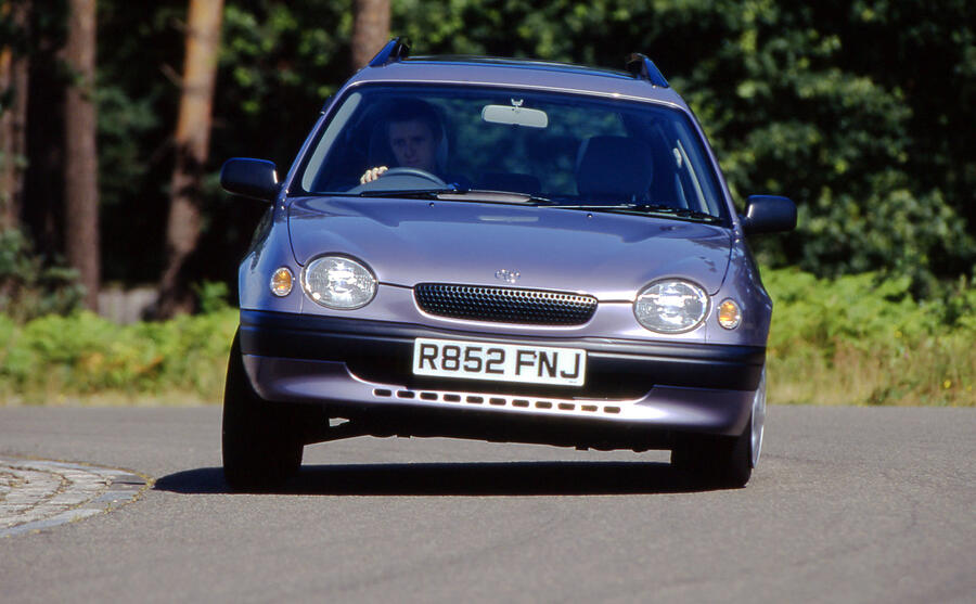 6 Toyota corolla hero front