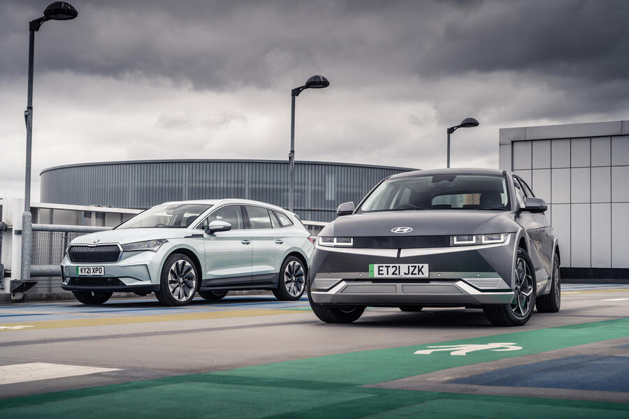 69 Enyaq vs ioniq 5 2021 static 2