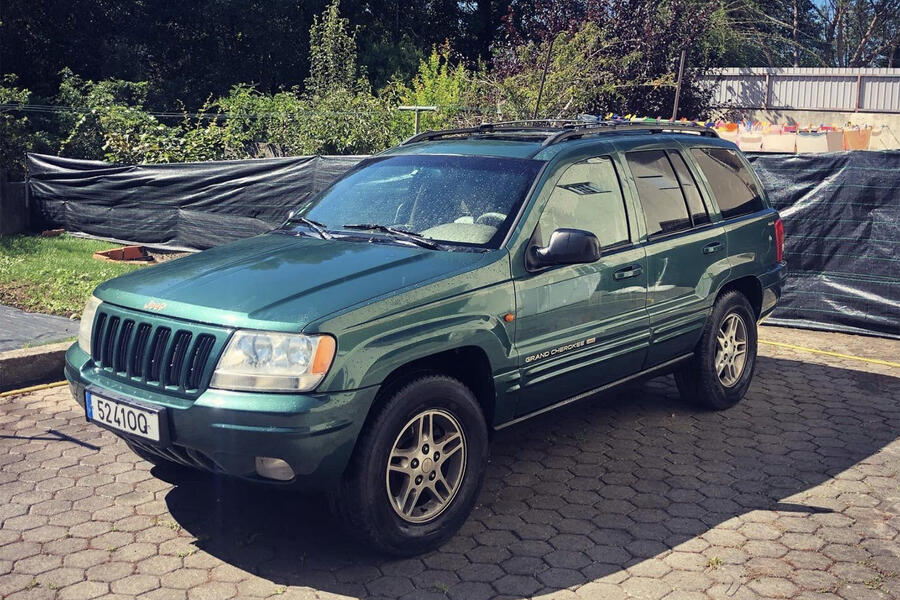 7 Jeep grand cherokee front