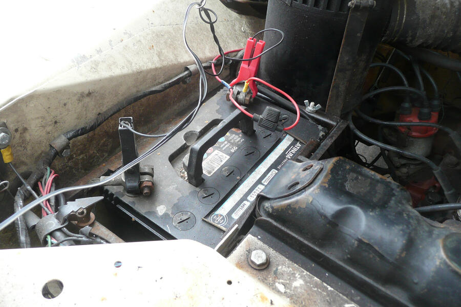 7 Land rover series 3 engine