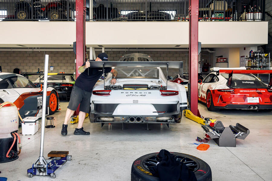 7 Thermal raceway 2020 porsche gt3 stationary rear 0