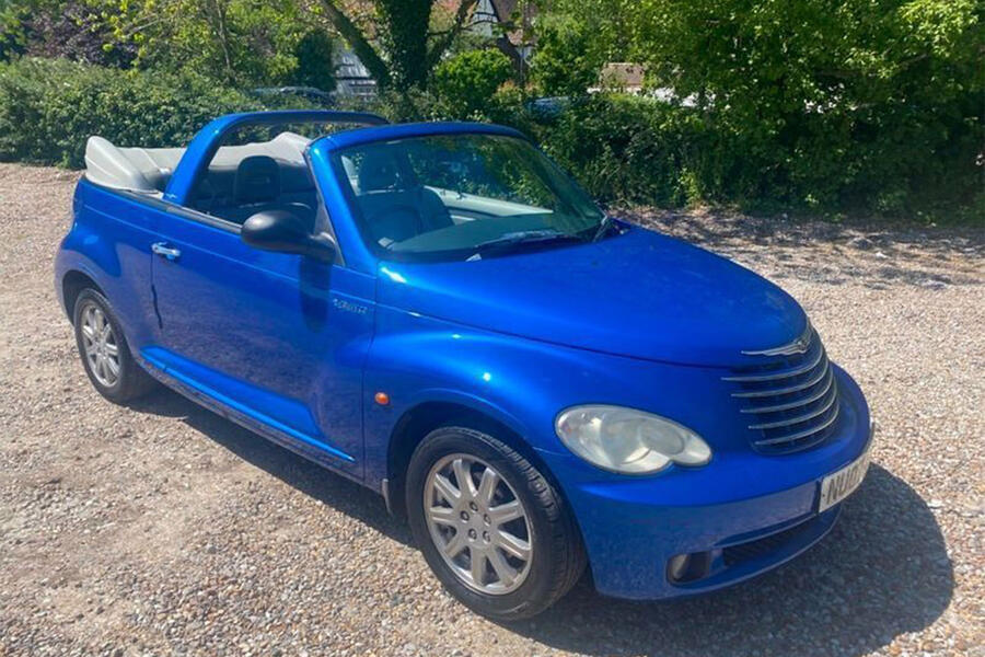 8 Chrysler pt cruiser convertible static front