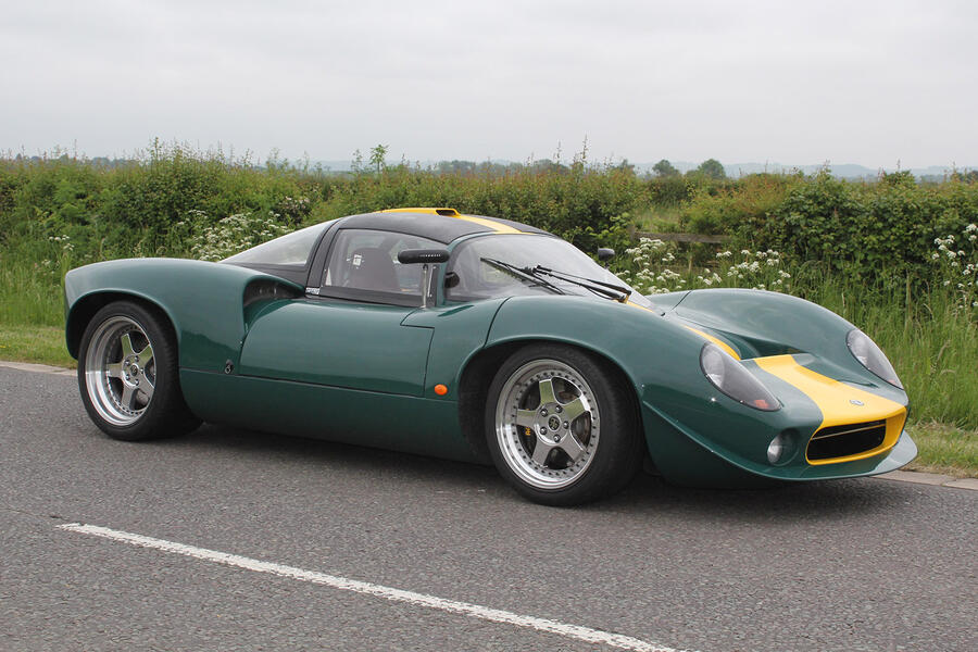 8 Lola t70 spyder replica