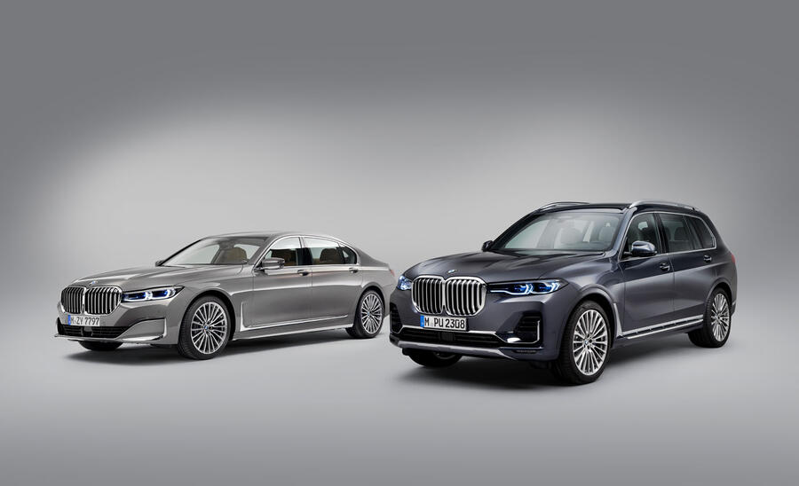 82 Bmw 7 series official reveal 7 and x7