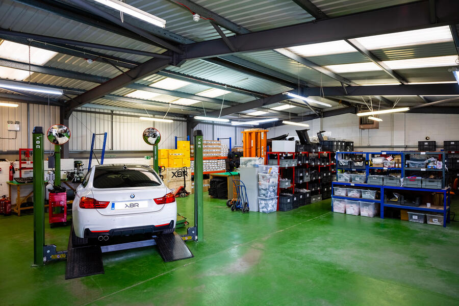 82 X8r improved parts feature   bmw