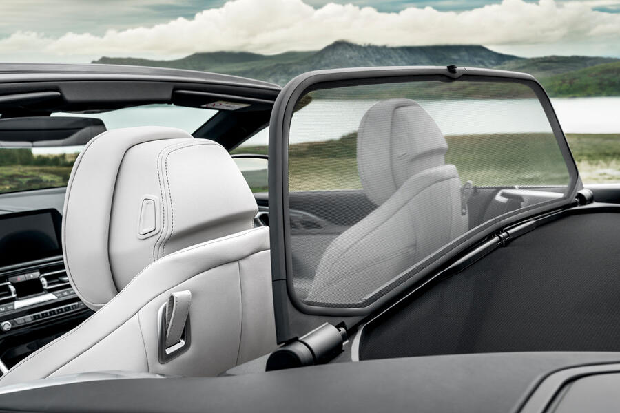 89 Bmw 8 series cabrio official reveal air diffuser