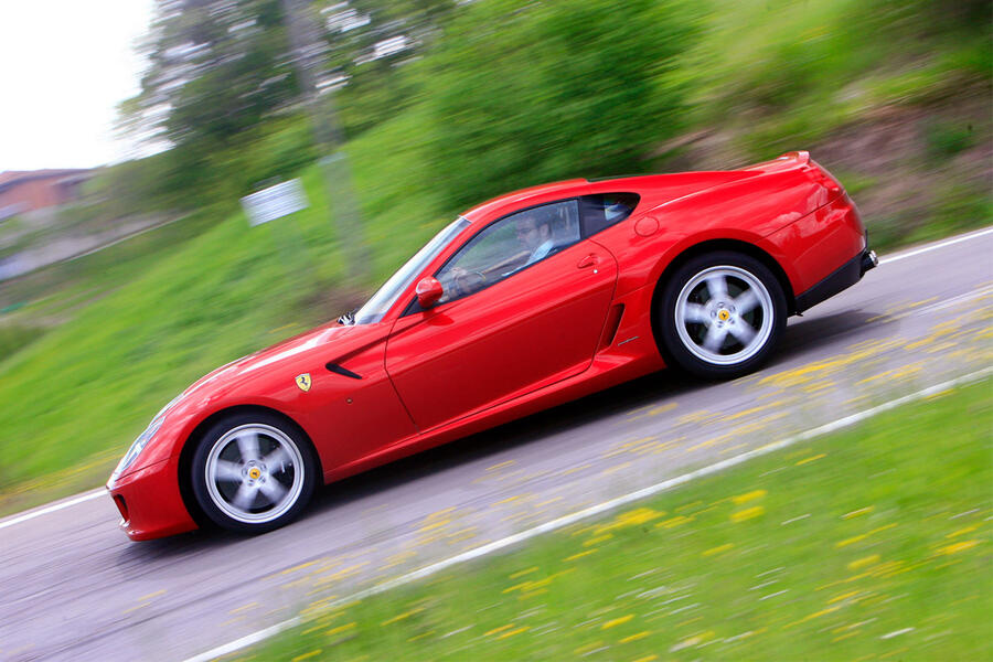 9 Ferrari 599 side
