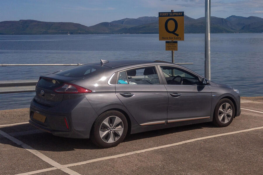 9 Hyundai ioniq electric static rear