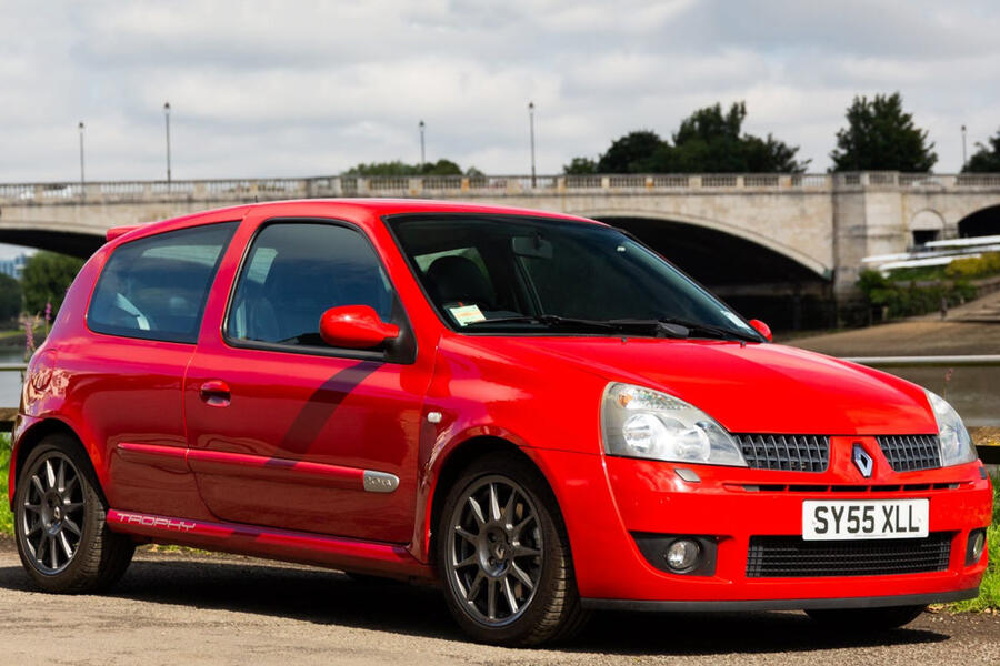 92 Btbwd september 24 2021 future classic renault 182