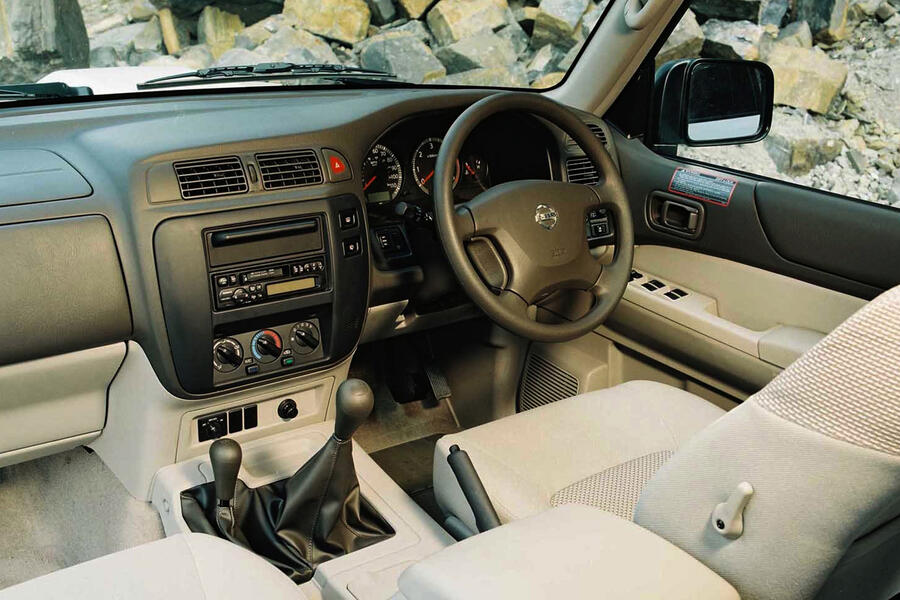 93 Used buying guide nissan patrol gr pre facelift interior