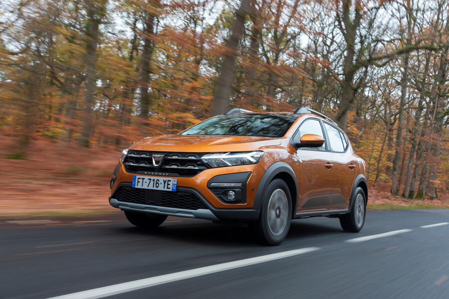 95 Dacia sandero stepway 2021 uk official images front