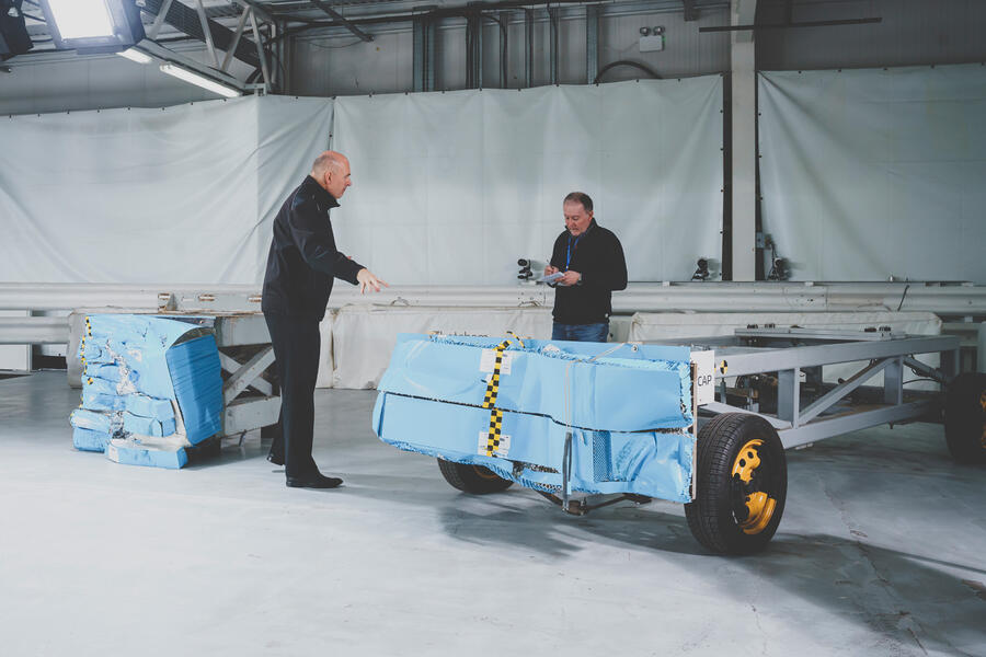 95 Thatchams crash test