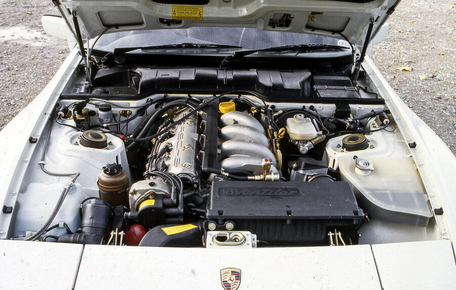 96 Porsche 944
