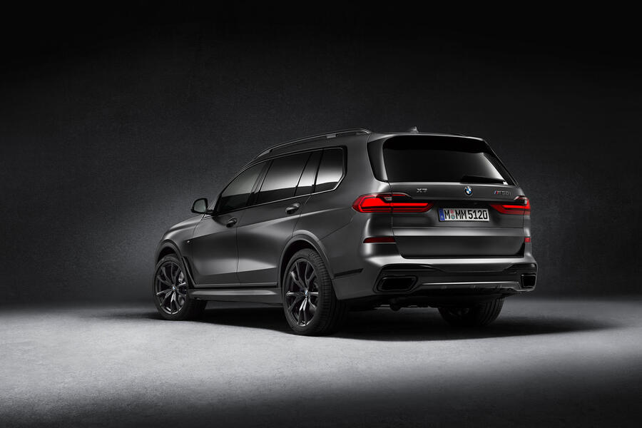 97 Bmw x7 dark shadow edition 2020 official rear
