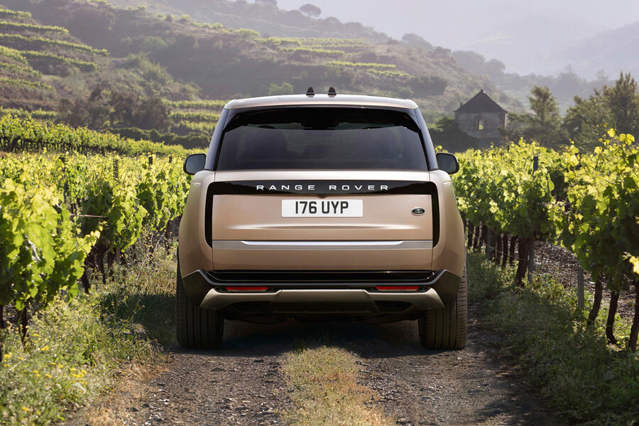 97 Land rover range rover 2021 official reveal images rear