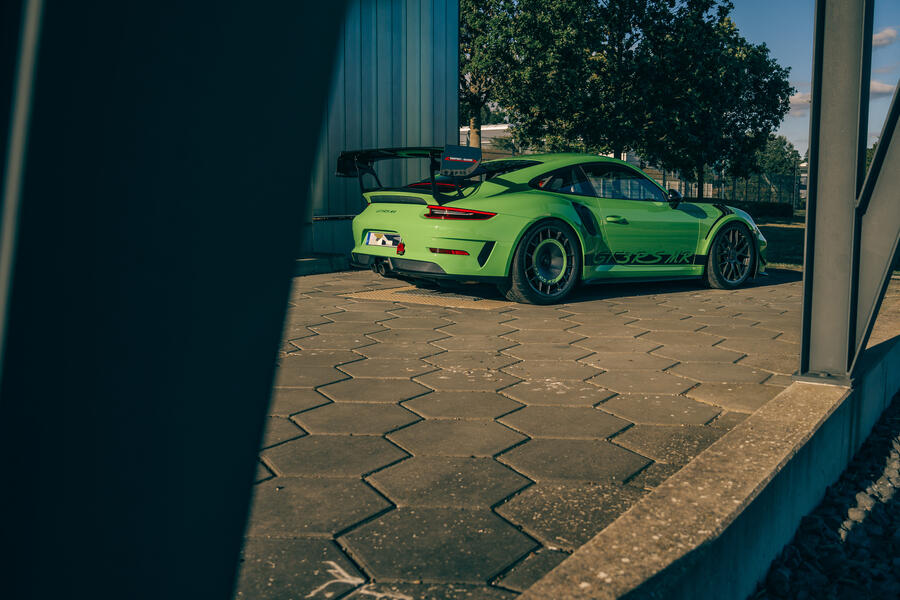 97 Manthey racing visit static rear