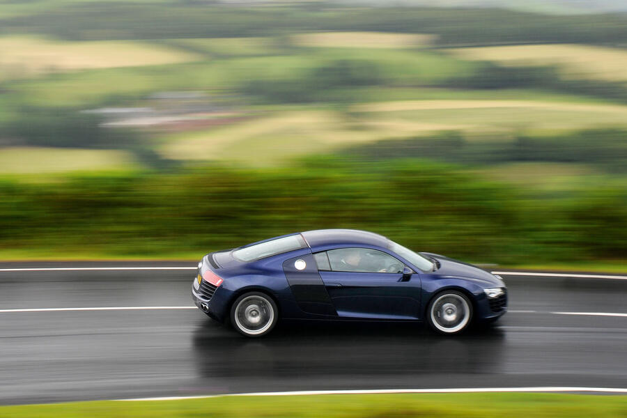 98 Audi r8 used buying guide 2022 side pan