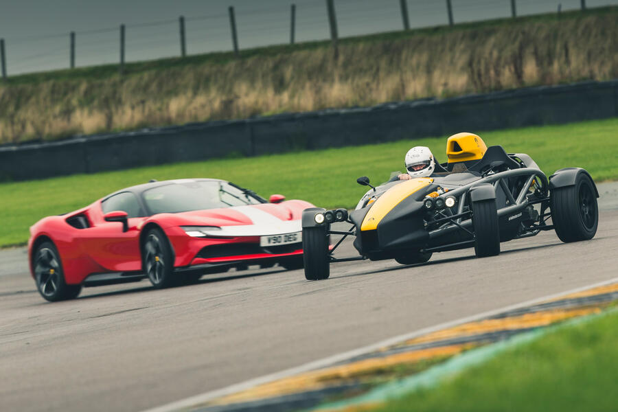 98 Bbdc 2021 final three ferrari atom track