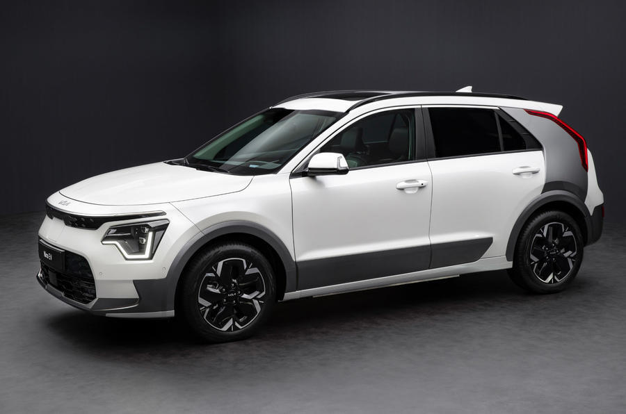 98 Kia niro ev 2022 official reveal europe static side