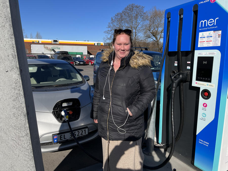 Benedicte hoslund mk1 nissan leaf