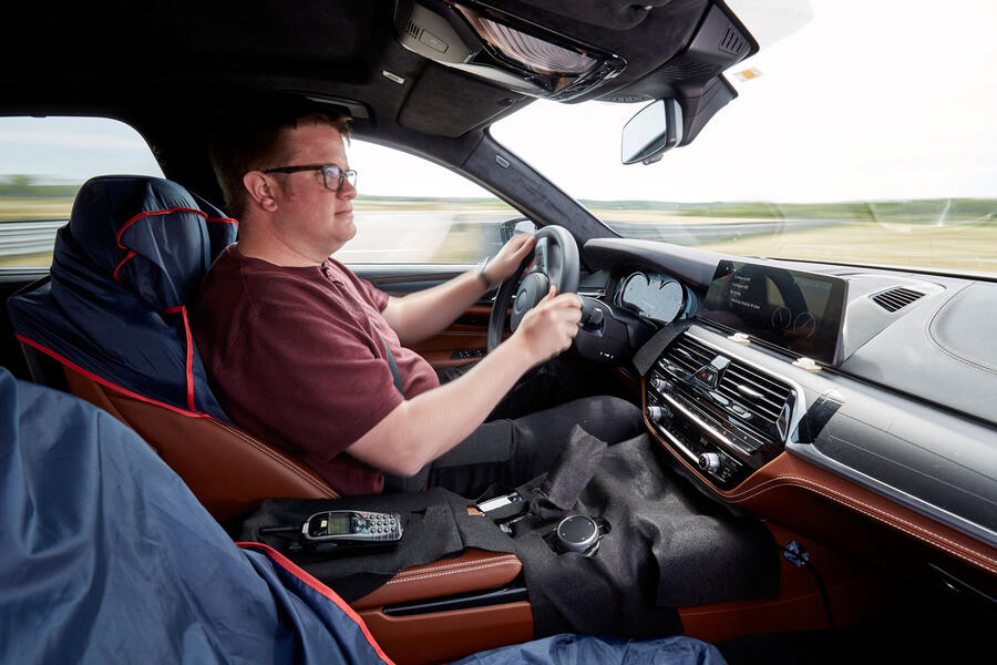 Bmw m5 dev ac 750