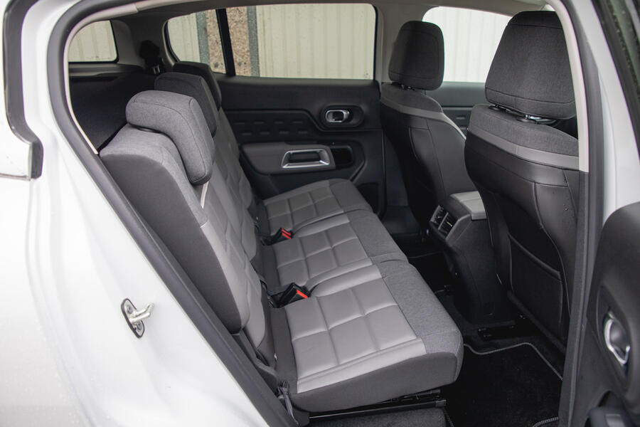 C5 aircross hybrid 2020 116