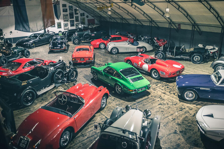 Classic motor hub hangar crop