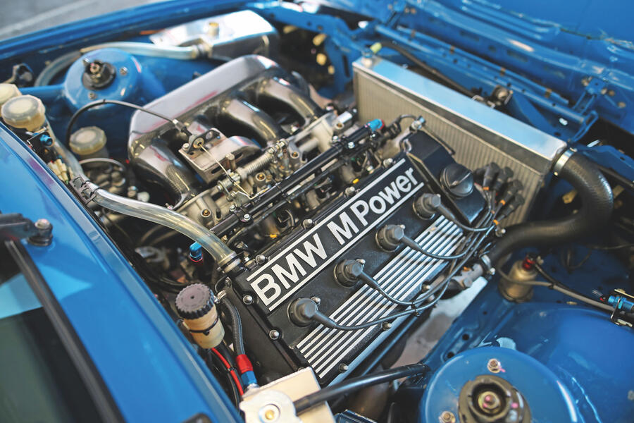 Cropped bwm engine
