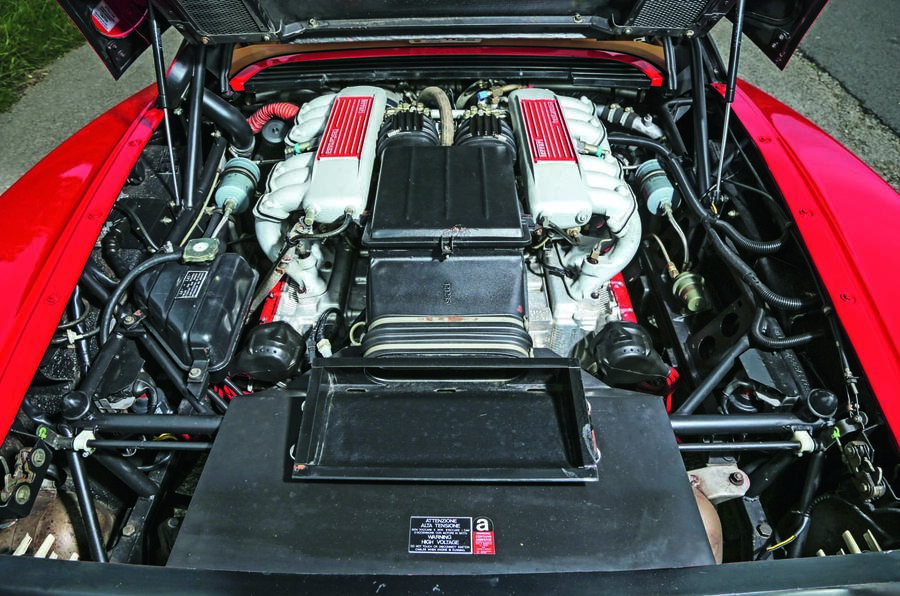 Ferrari flat v12
