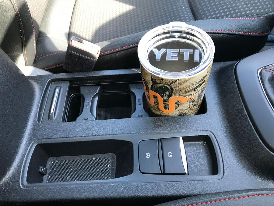 Ford focus longtermer 2019 cupholders