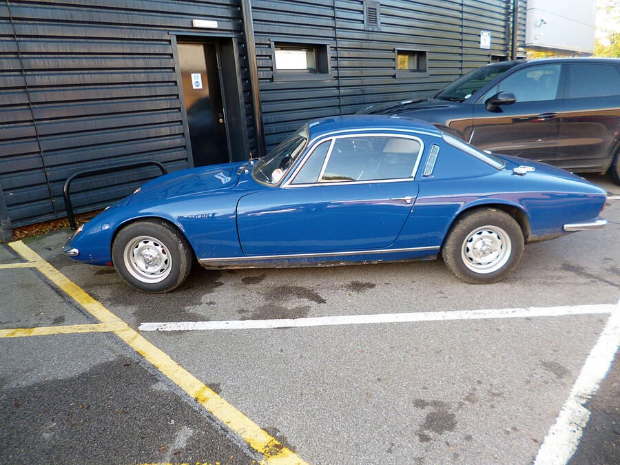 Lotus elan 2 inset only on main story