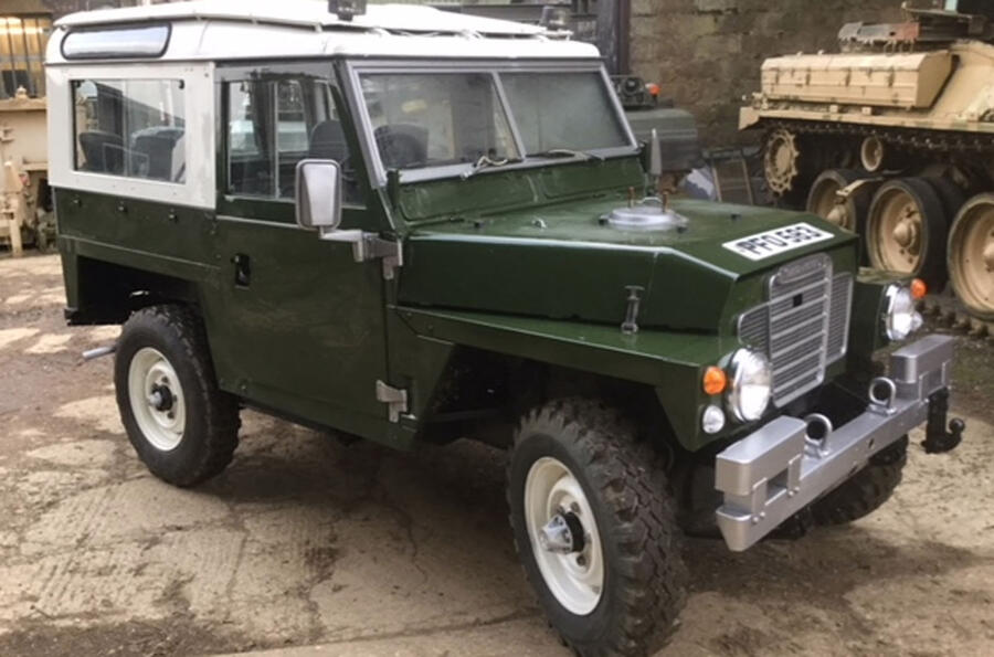 Lr lightweight safari