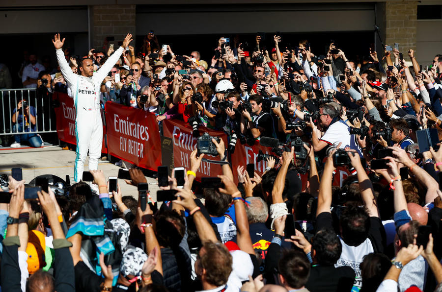 Mercedes f1 hamilton to ferrari