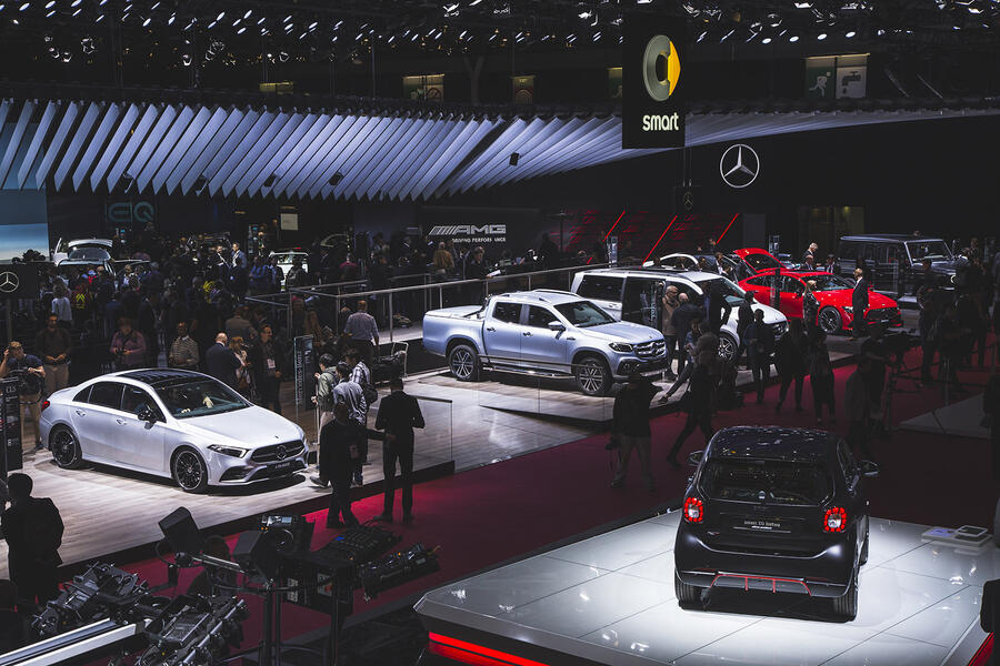 Mercedes stand paris 2018 luc