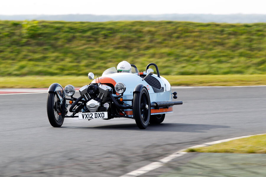 Morgan 3 wheeler 2011 tracking front