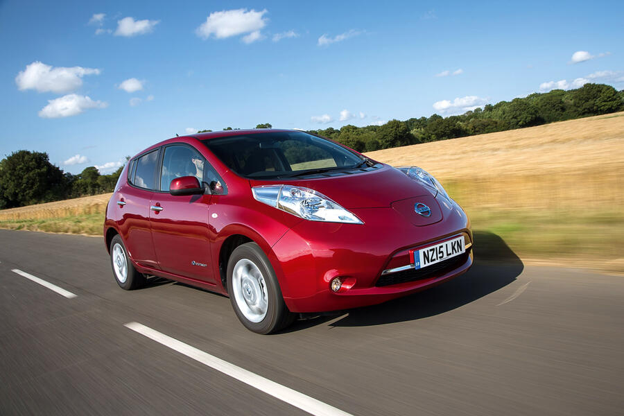 Nissan leaf 2015 tracking front
