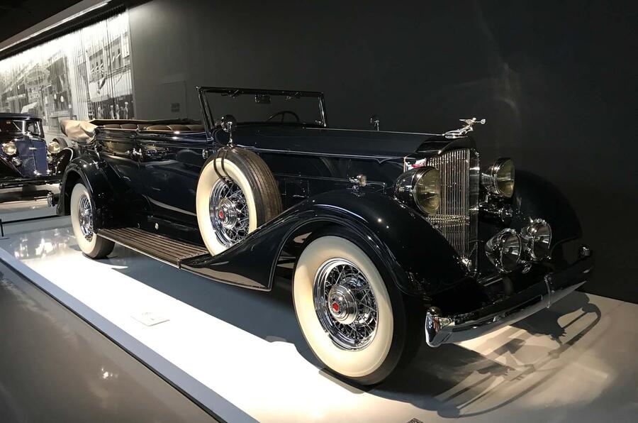 Packard super eight 1934