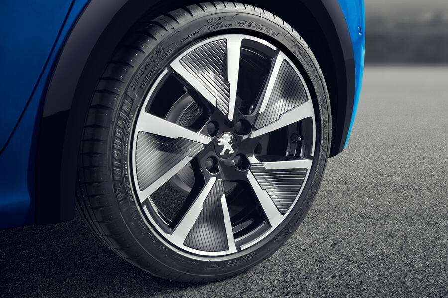 Peugeot 208 1902styp207