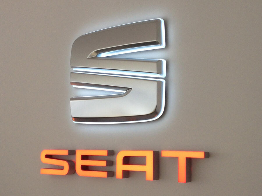Seat logo 0