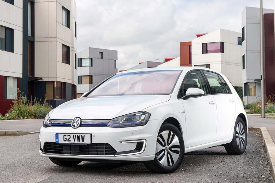 Volkswagen e golf 2016 stationary front