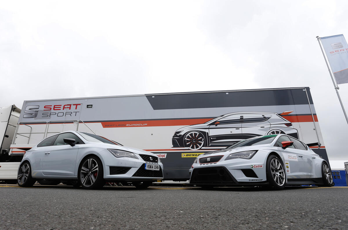 A lap of Silverstone in Seat Leon Cup racing car