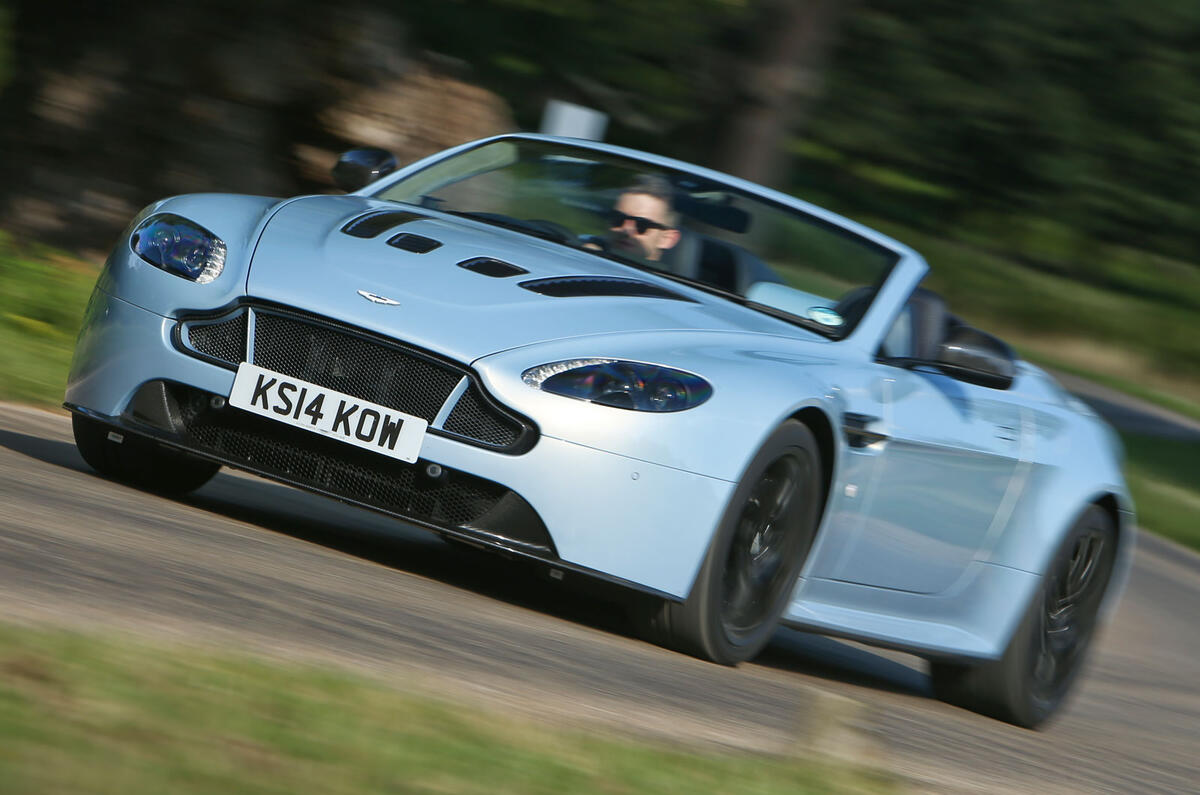 Astonsdvsrvwmartinasdvrvv12advevantageaevesadvroadster 0023