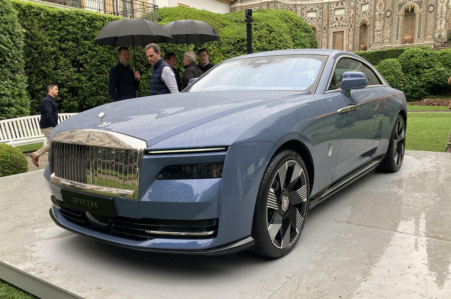 2023 Rolls Royce Spectre at Villa d'este 1022